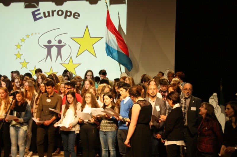 eom2014closingcerenomy84.jpg